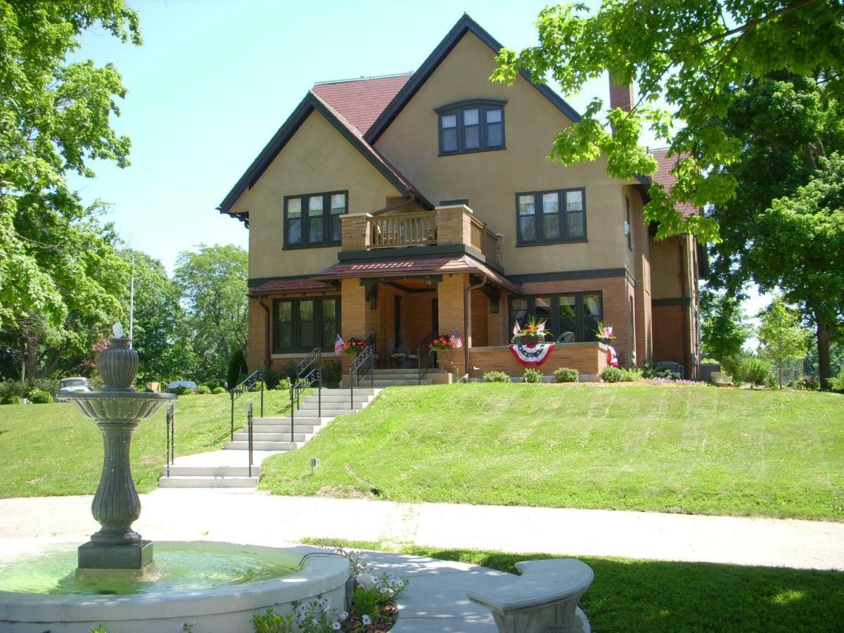 Westphal Mansion Inn Bed & Breakfast Hartford Ngoại thất bức ảnh