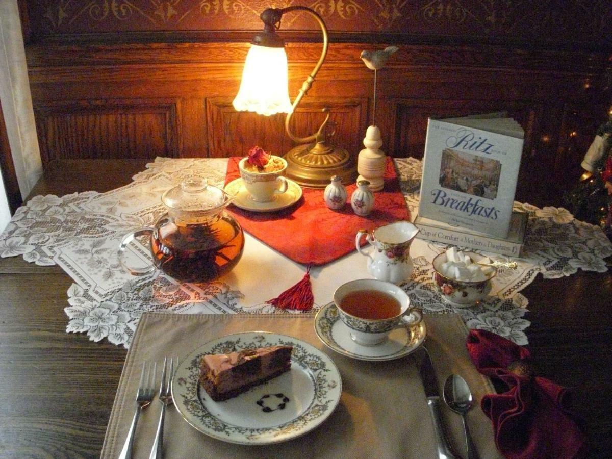 Westphal Mansion Inn Bed & Breakfast Hartford Ngoại thất bức ảnh